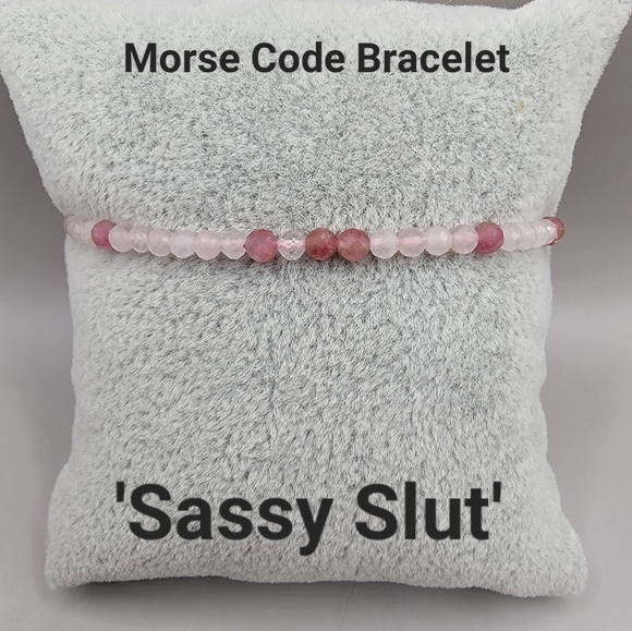 Inappropriate bracelets - Picture 7 of 8